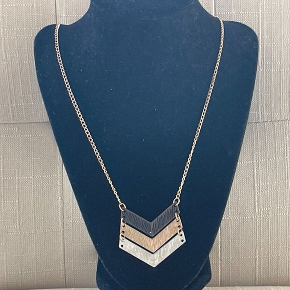 Women Necklace Tri Color Pendant Fashion Necklace Jewelry Silver Gold Brown - Picture 9 of 9